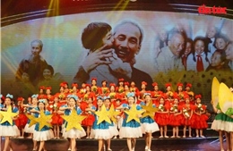 Lan tỏa tư tưởng Hồ Chí Minh qua chương trình nghệ thuật chính luận ‘Sáng mãi tên Người’