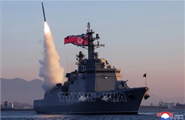 Nhà lãnh đạo Triều Tiên giám sát các vụ phóng thử tên lửa