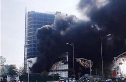 Cháy dữ dội tại Trung tâm thương mại cao nhất thành phố Yên Bái 