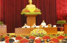 Hội nghị Trung ương 8: Thủ tướng điều hành phiên thảo luận về tình hình kinh tế- xã hội
