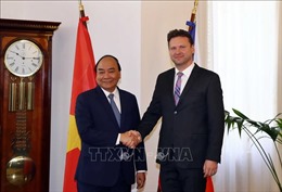 Thủ tướng Nguyễn Xuân Phúc hội kiến Chủ tịch Hạ viện Cộng hòa Séc