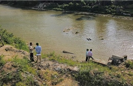 Hà Nội công bố tình trạng khẩn cấp sạt lở trên sông Bùi, sông Đáy