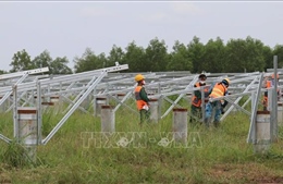 Tăng tốc đóng điện dự án điện mặt trời Lộc Ninh - Bình Phước vào ngày 31/12