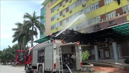 Dập tắt đám cháy tại Bệnh viện Nhi tỉnh Thanh Hóa