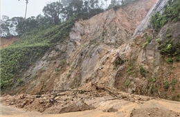 Ngập lụt, sạt lở nặng ở một số địa phương tại Thừa Thiên - Huế