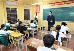 Hà Nội: Học sinh lớp 9 ở Ba Vì phấn khởi ﻿được trở lại trường học