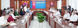 Phó Chủ tịch Quốc hội Trần Thanh Mẫn thăm, tặng quà Tết gia đình chính sách tại An Giang