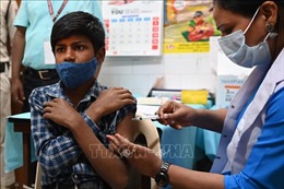 Ấn Độ bắt đầu tiêm vaccine ngừa COVID-19 cho trẻ em từ 12-14 tuổi