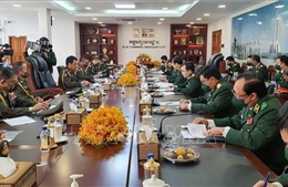 Thứ trưởng Bộ Quốc phòng Việt Nam hội đàm với Tổng tư lệnh Quân đội Hoàng gia Campuchia