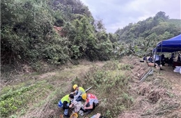 Vụ rơi máy bay ở Trung Quốc: Không tìm thấy người sống sót