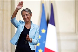 Pháp có nữ Thủ tướng mới