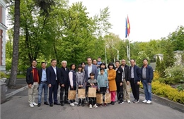ĐSQ Việt Nam tại LB Nga hỗ trợ người Việt tản cư từ Donetsk về nước