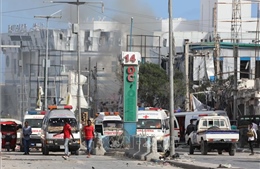 Đánh bom liều chết gây nhiều thương vong tại Mogadishu, Somalia