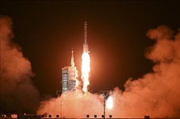 Trung Quốc: Tàu vũ trụ Thần Châu-14 &#39;cập bến&#39; module trung tâm Thiên Hòa 