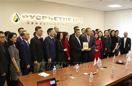 Đại sứ Việt Nam tại Nga thăm và chúc Tết liên doanh dầu khí Rusvietpetro