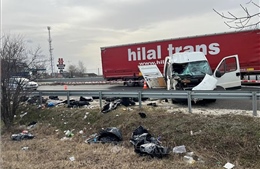 Tai nạn xe tải ở Bulgaria khiến 1 người thiệt mạng, 32 người bị thương 