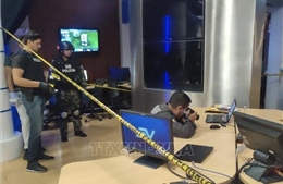 Nhiều trụ sở đài truyền hình tại Ecuador nhận bom thư