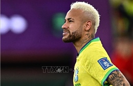 Ngôi sao bóng đá Neymar tiếp tục bị phạt do vi phạm lệnh cấm xây dựng