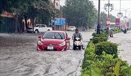 Mưa lớn gây ngập cục bộ ở thành phố Đồng Hới, Quảng Bình