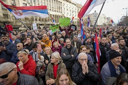 Bầu cử Quốc hội Serbia: Hàng nghìn người tiếp tục biểu tình phản đối kết quả