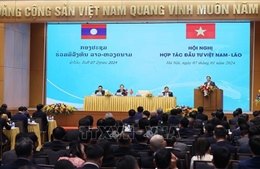 Thủ tướng Phạm Minh Chính cùng Thủ tướng Lào chủ trì Hội nghị hợp tác đầu tư Việt Nam - Lào