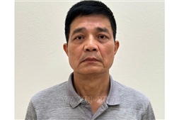 Bắt tạm giam nguyên Cục trưởng Cục An toàn thực phẩm cùng 4 đồng phạm