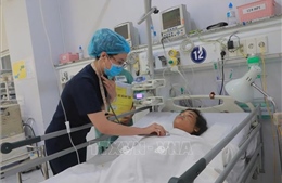 Cứu sống sản phụ sốc mất máu, sót bánh nhau do sinh con tại nhà