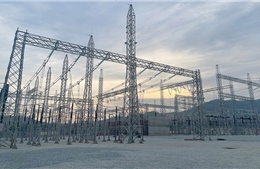 Gắn biển công trình Trạm biến áp 500kV Vĩnh Yên và đường dây đấu nối