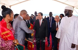 Chủ tịch Quốc hội Trần Thanh Mẫn và Phu nhân bắt đầu thăm chính thức Senegal