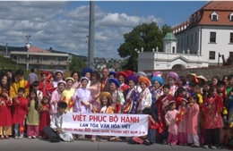 ‘Việt phục bộ hành’ – Lan tỏa văn hóa Việt ra thế giới