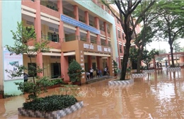 Đồng Nai: Khoảng 1.500 học sinh nghỉ học do nước sông dâng cao gây ngập sâu 