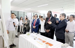 Chủ tịch Quốc hội Cuba thăm, làm việc tại Khu công nghiệp Thăng Long II, tỉnh Hưng Yên
