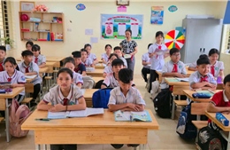 Hà Nội: Mưa giảm, nhiều trường đón học sinh trở lại