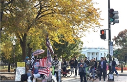 Chính quyền Trump chi trả một phần trợ cấp thực phẩm