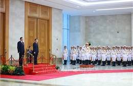 Thủ tướng Lê Minh Hưng chủ trì lễ đón chính thức Thủ tướng Lào Sonexay Siphandone