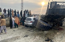 Đánh bom xe cảnh sát tại Pakistan khiến ít nhất 5 người tử vong