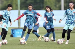 Đội tuyển nữ Việt Nam hứng khởi trong buổi tập đầu tiên ở Ôn Châu