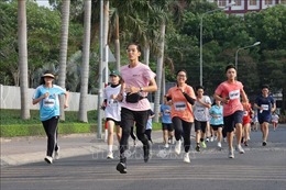Trên 3.000 vận động viên tham gia Giải chạy bộ &#39;Bước chân xanh&#39;