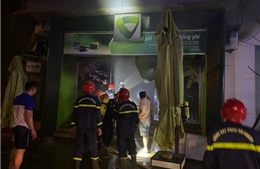 Dập tắt nhanh đám cháy tại chi nhánh ngân hàng ở Quảng Trị