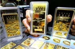 Giá vàng châu Á giảm xuống mức thấp nhất của 5 tuần