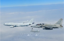 Hàn Quốc thử nghiệm thành công tiếp nhiên liệu trên không cho máy bay chiến đấu KF-21