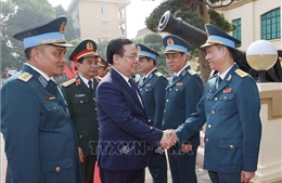 Chủ tịch Quốc hội dự Lễ kỷ niệm 60 năm Ngày truyền thống Quân chủng Phòng không – Không quân