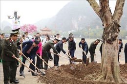 Bộ Công an tổ chức &#39;Tết trồng cây năm 2024 - Vì một Việt Nam xanh&#39;