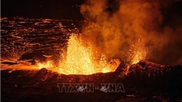 Iceland: Núi lửa tiếp tục phun trào trên bán đảo Reykjanes