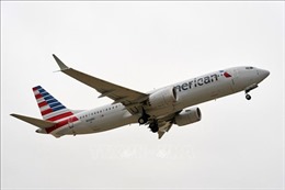 Máy bay của American Airlines phải chuyển hướng do hành khách gây rối