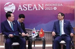 Thủ tướng Phạm Minh Chính gặp Tổng thống Hàn Quốc Yoon Suk Yeol