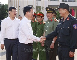 Chủ tịch nước thăm, chúc Tết lực lượng Cảnh sát cơ động tỉnh Đồng Tháp