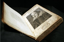 Triển lãm tuyển tập &#39;First Folio&#39; của đại văn hào William Shakespeare