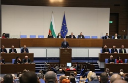 Chính trường Bulgaria dậy sóng trước thềm gia nhập eurozone