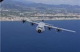 Italy mở điều tra nghi vấn tham ô linh kiện hàng không quân sự